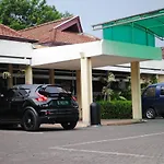 Hotel Wisata Baru