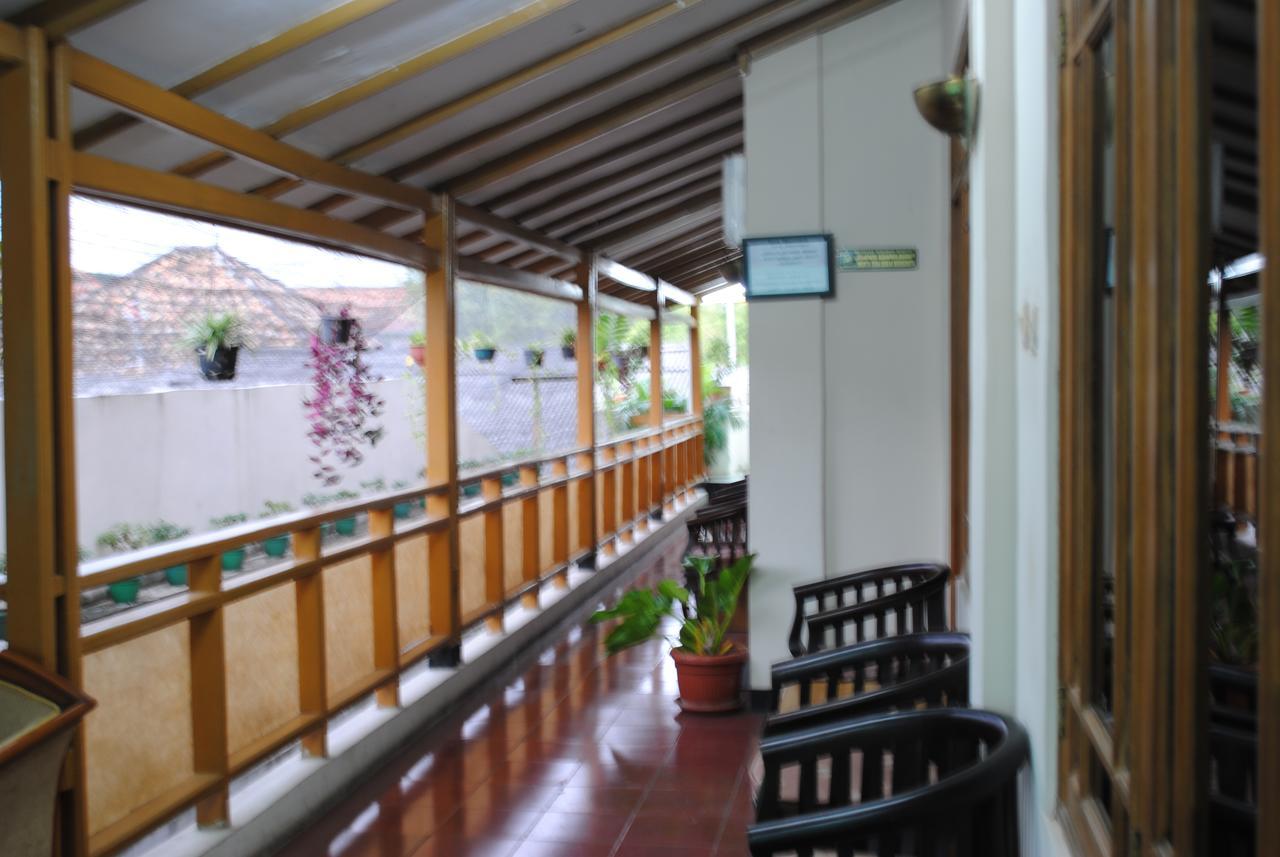 Hotel Wisata Baru 2*
